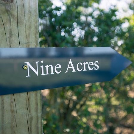 Nine Acres, Peaceful Hotel แบร็คลีย์ ภายนอก รูปภาพ